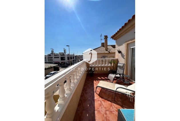 Z drugiej ręki - Bungalow -
Torrevieja - aguas nuevas