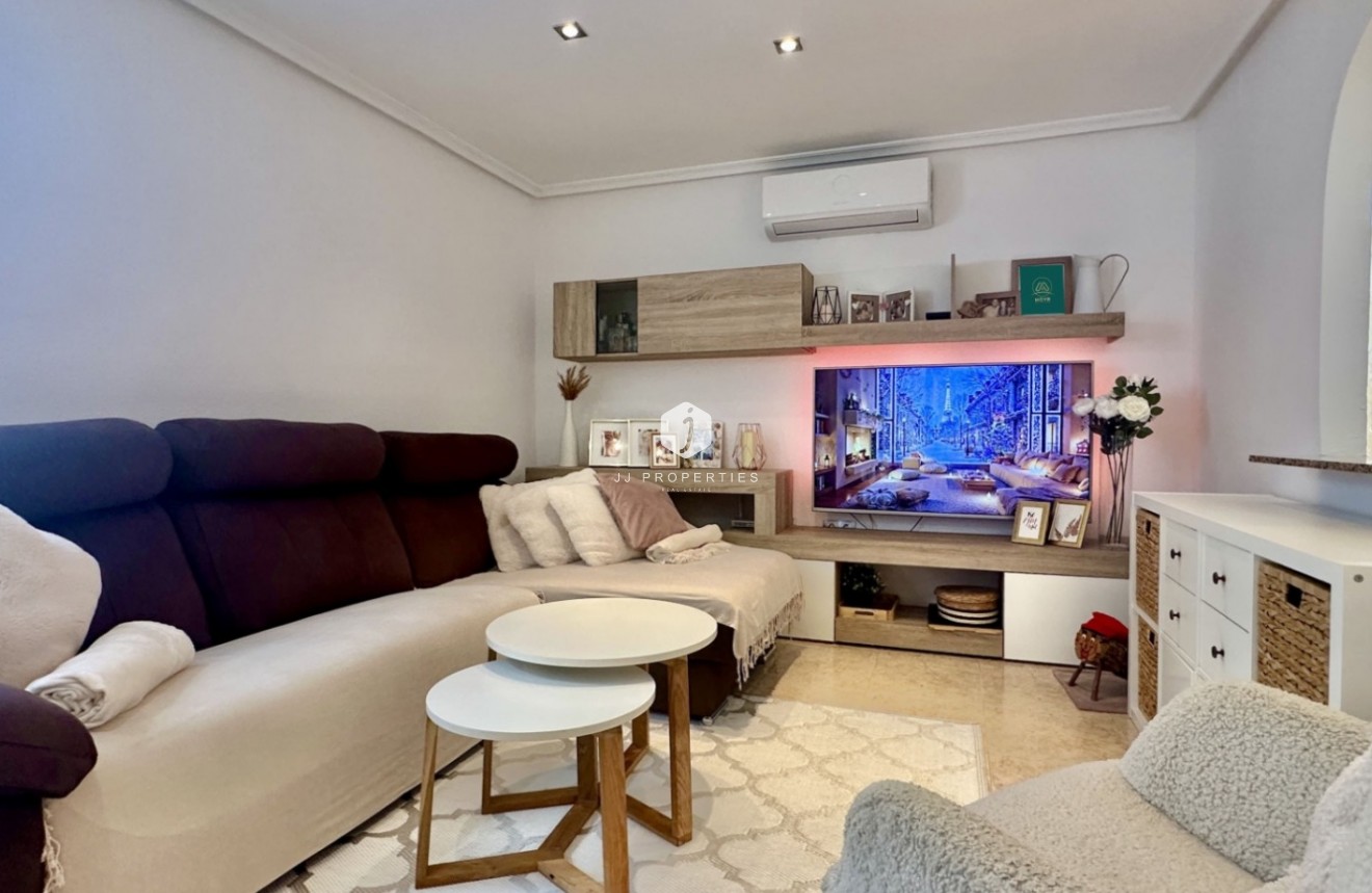 Z drugiej ręki - Szalet -
Orihuela Costa - Costa Blanca