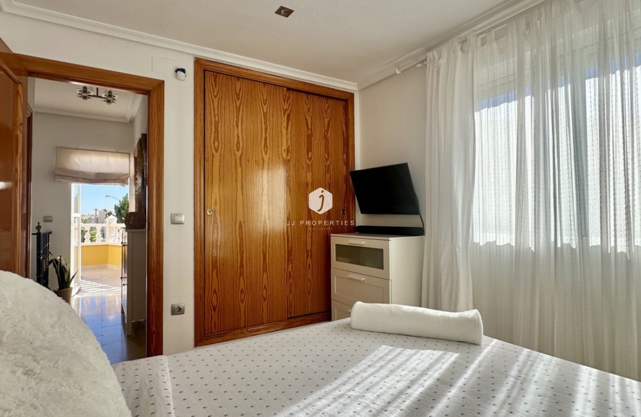 Z drugiej ręki - Szalet -
Orihuela Costa - Costa Blanca