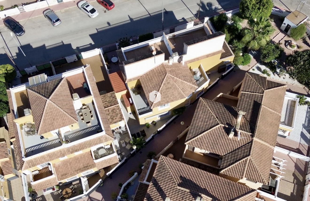 Z drugiej ręki - Szalet -
Orihuela Costa - Costa Blanca