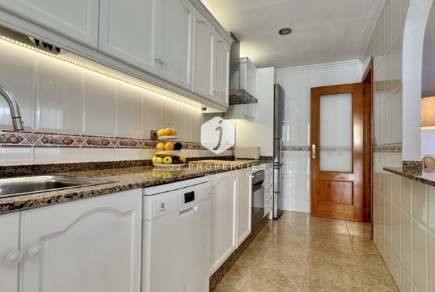 Z drugiej ręki - Szalet -
Orihuela Costa - Costa Blanca