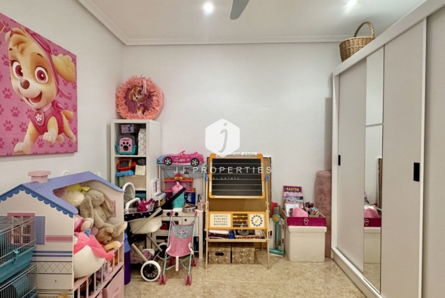 Z drugiej ręki - Szalet -
Orihuela Costa - Costa Blanca