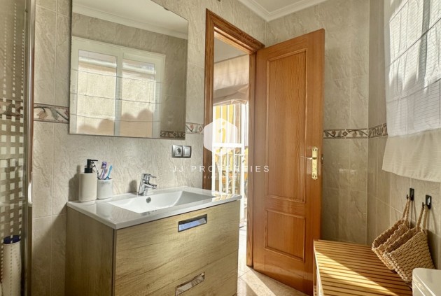 Z drugiej ręki - Szalet -
Orihuela Costa - Costa Blanca