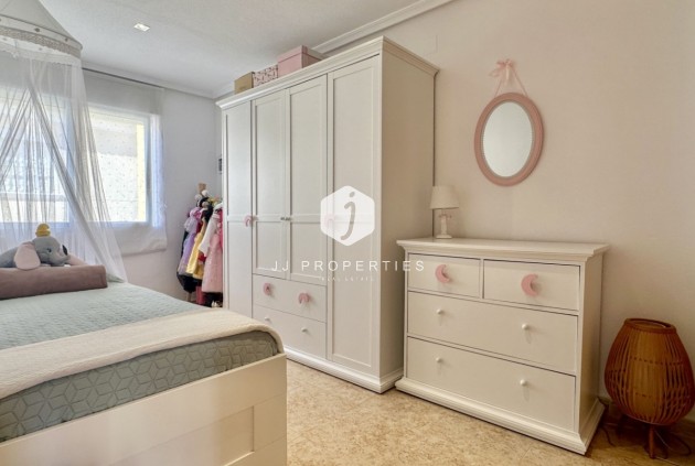 Z drugiej ręki - Szalet -
Orihuela Costa - Costa Blanca