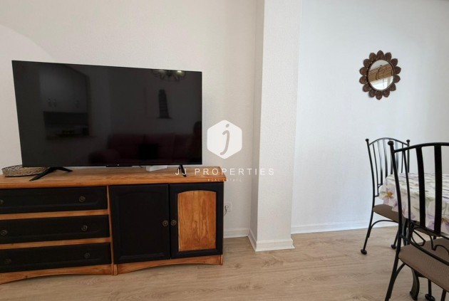 Z drugiej ręki - Mieszkanie w bloku -
Torrevieja - Playa del Cura