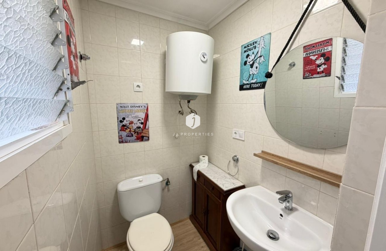 Z drugiej ręki - Mieszkanie w bloku -
Torrevieja - Playa del Cura