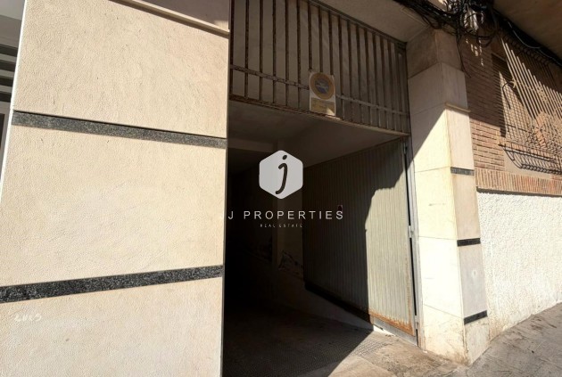 Z drugiej ręki - Mieszkanie w bloku -
Torrevieja - Playa del Cura