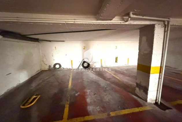 Z drugiej ręki - Mieszkanie w bloku -
Torrevieja - Playa del Cura