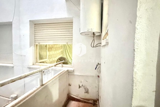 Z drugiej ręki - Mieszkanie w bloku -
Torrevieja - Playa del Cura