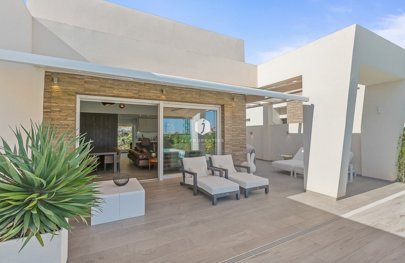 Z drugiej ręki - Villa -
La Finca Golf Resort - Inland