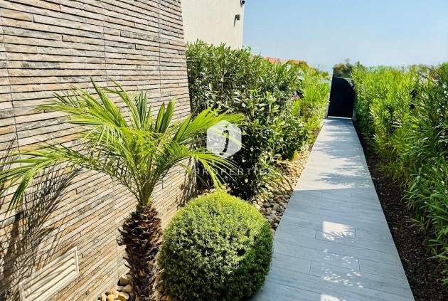 Z drugiej ręki - Villa -
La Finca Golf Resort - Inland