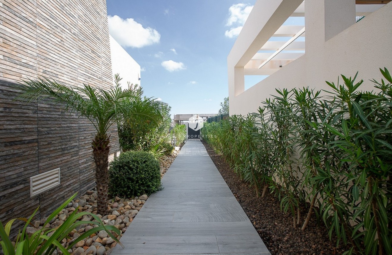 Z drugiej ręki - Villa -
La Finca Golf Resort - Inland