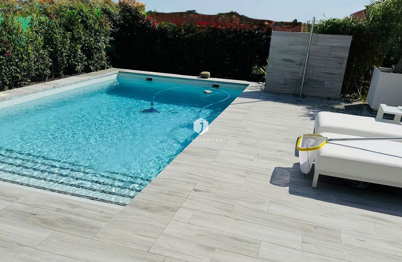 Z drugiej ręki - Villa -
La Finca Golf Resort - Inland