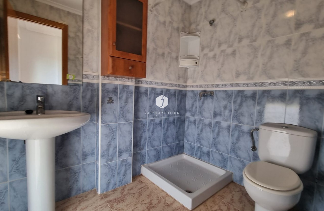 Z drugiej ręki - Szalet -
Orihuela Costa - Costa Blanca