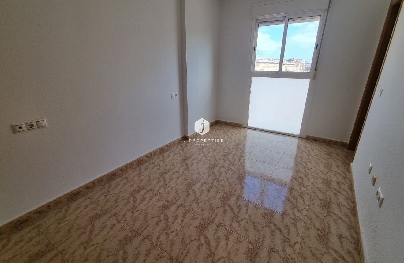 Z drugiej ręki - Szalet -
Orihuela Costa - Costa Blanca