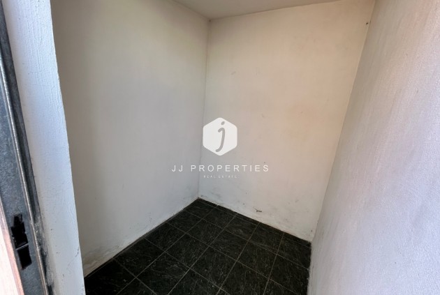 Z drugiej ręki - Mieszkanie w bloku -
Jacarilla - Inland