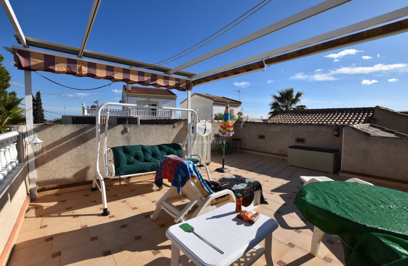 Z drugiej ręki - Villa -
Algorfa - Inland