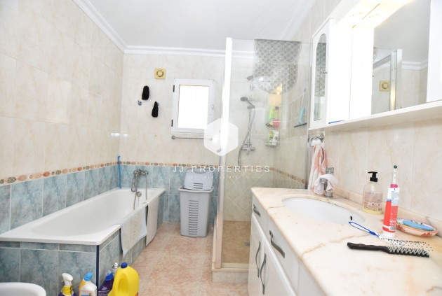 Z drugiej ręki - Villa -
Algorfa - Inland