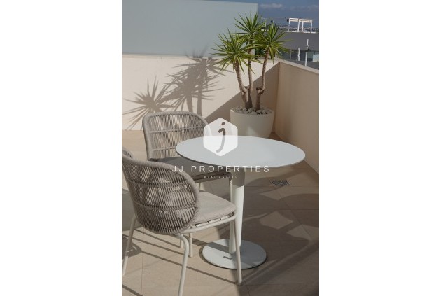 Z drugiej ręki - Daszek -
Torrevieja - Los Balcones