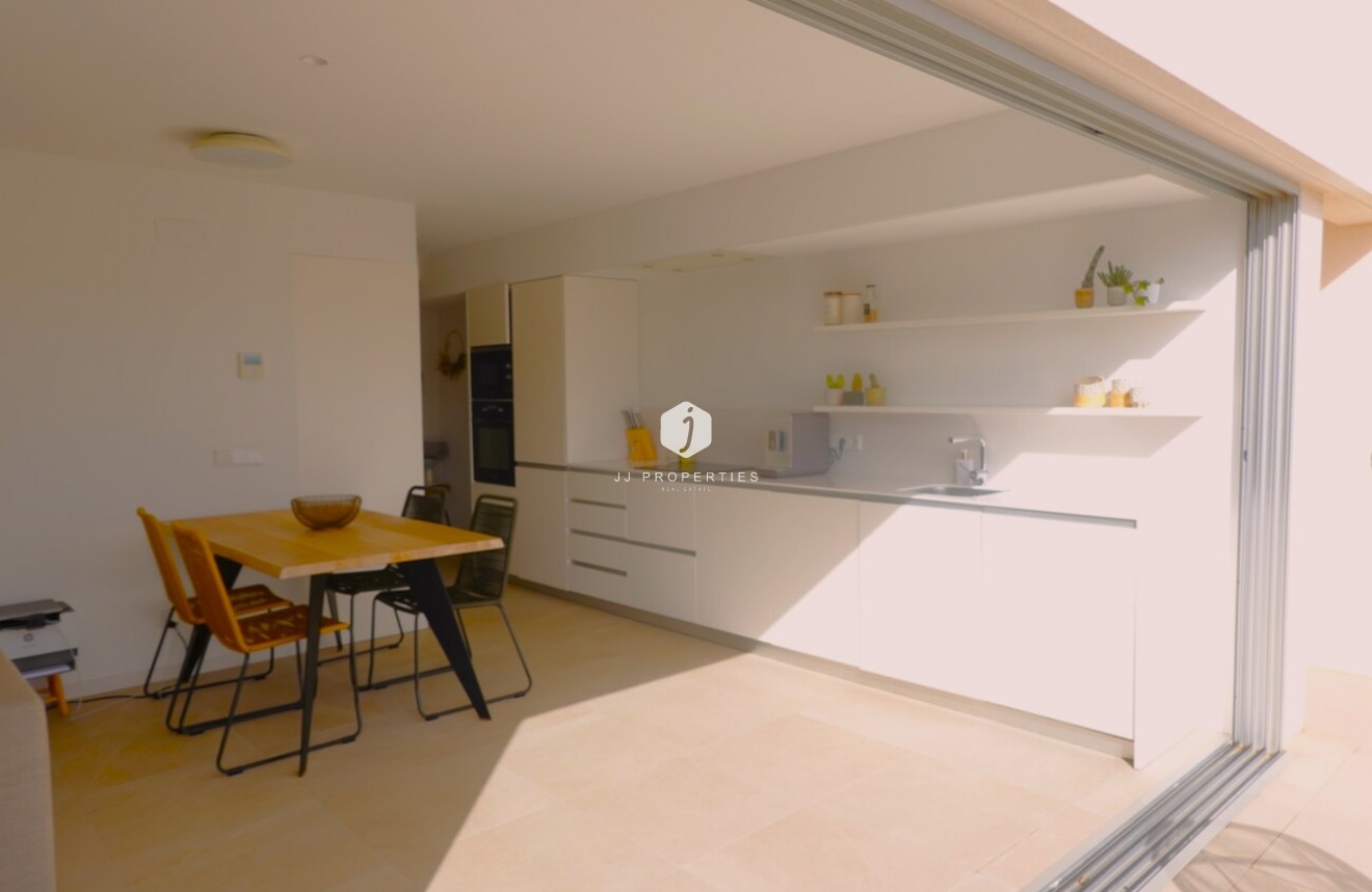 Z drugiej ręki - Daszek -
Torrevieja - Los Balcones