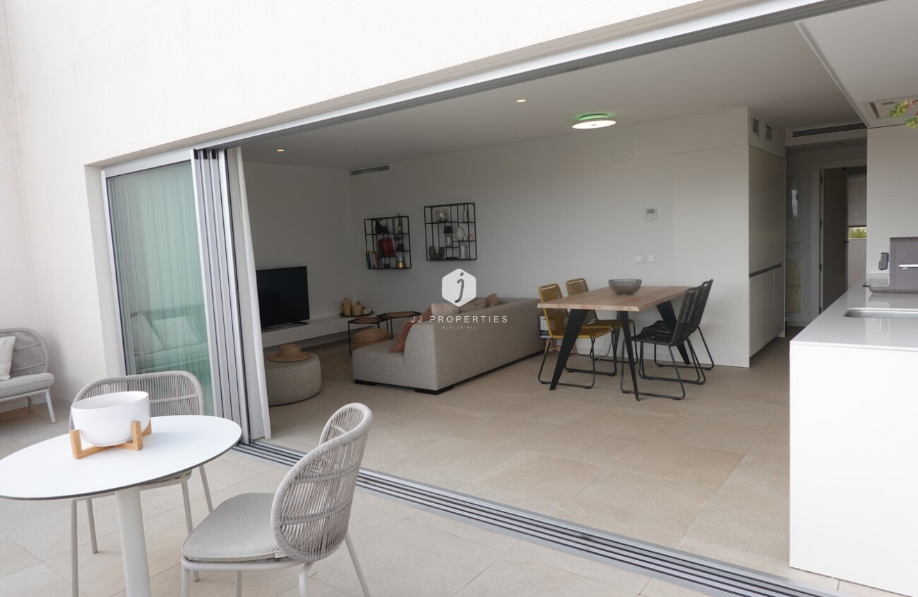 Z drugiej ręki - Daszek -
Torrevieja - Los Balcones