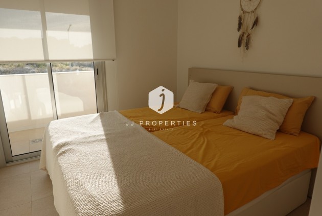 Z drugiej ręki - Daszek -
Torrevieja - Los Balcones