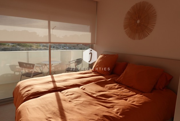 Z drugiej ręki - Daszek -
Torrevieja - Los Balcones