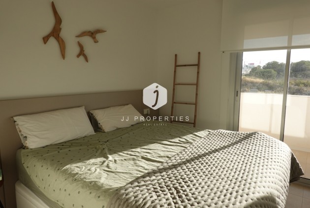 Z drugiej ręki - Daszek -
Torrevieja - Los Balcones