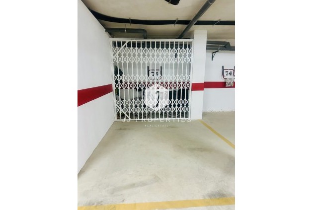 Z drugiej ręki - Daszek -
Guardamar del Segura - El Raso