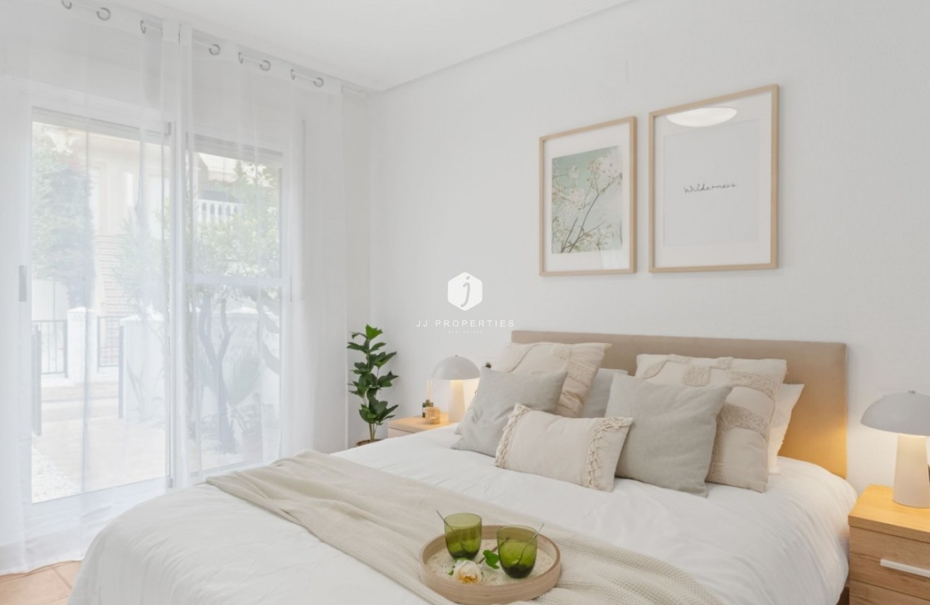 Z drugiej ręki - Szalet -
Orihuela Costa - Costa Blanca