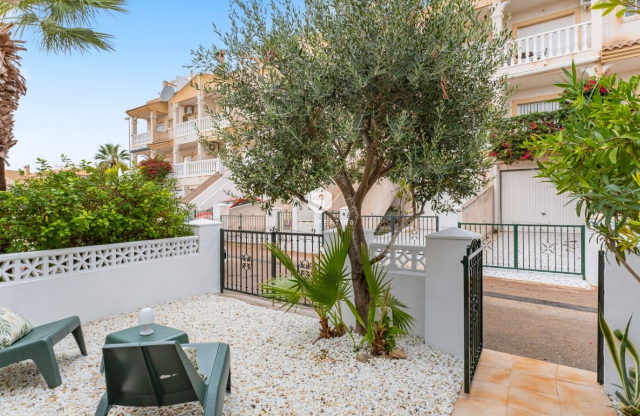 Z drugiej ręki - Szalet -
Orihuela Costa - Costa Blanca