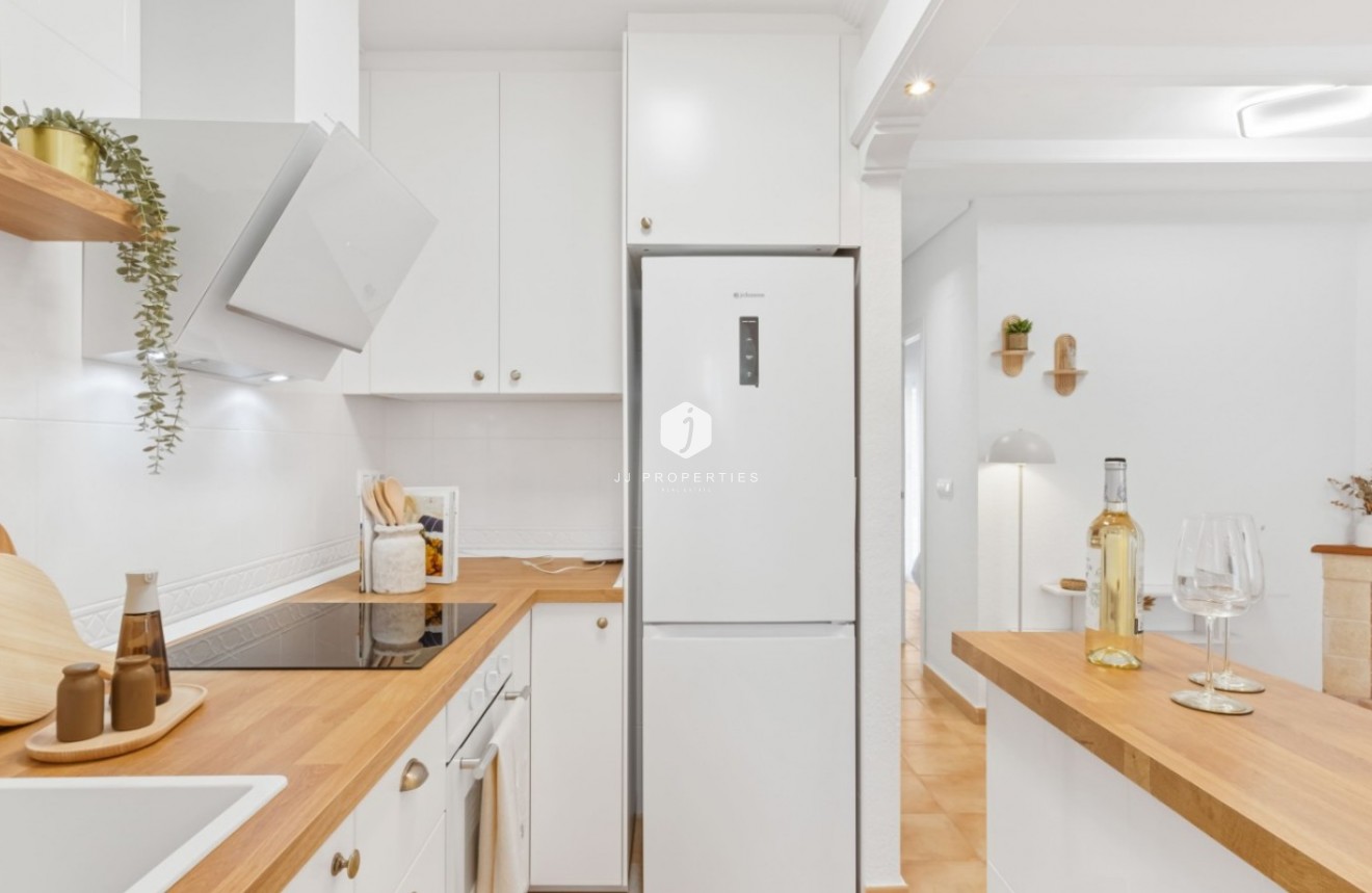 Z drugiej ręki - Szalet -
Orihuela Costa - Costa Blanca