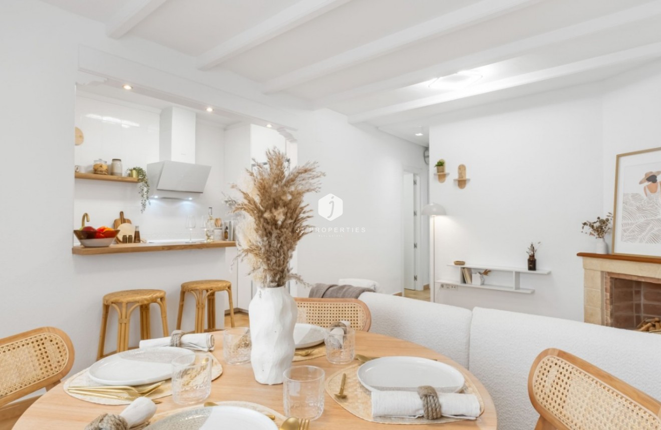 Z drugiej ręki - Szalet -
Orihuela Costa - Costa Blanca