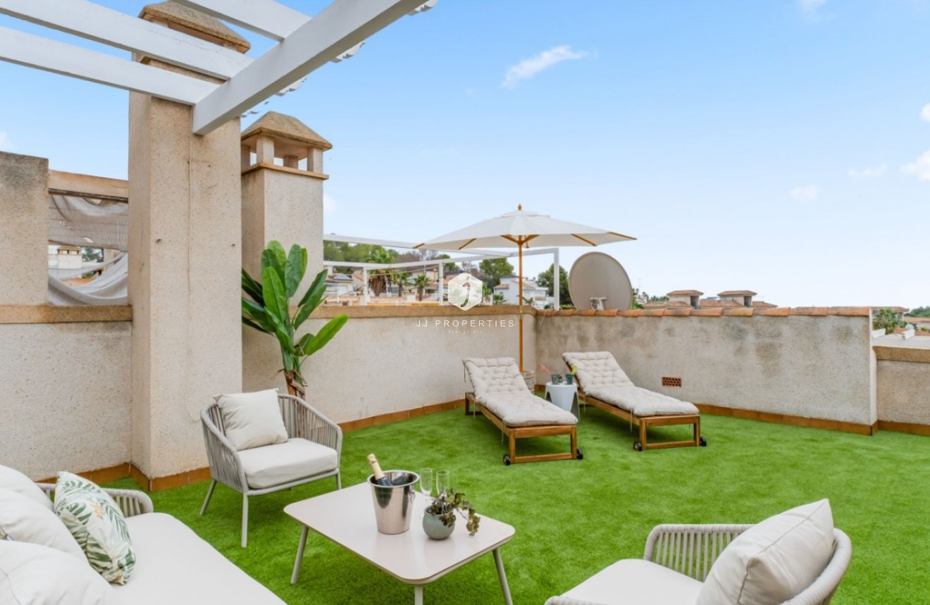 Z drugiej ręki - Szalet -
Orihuela Costa - Costa Blanca