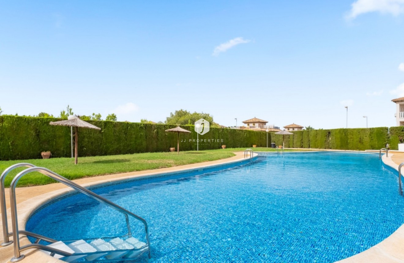 Z drugiej ręki - Szalet -
Orihuela Costa - Costa Blanca