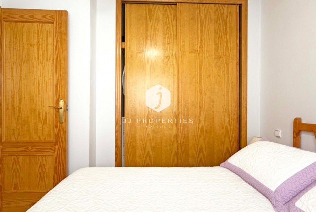 Z drugiej ręki - Szalet -
Orihuela Costa - Costa Blanca