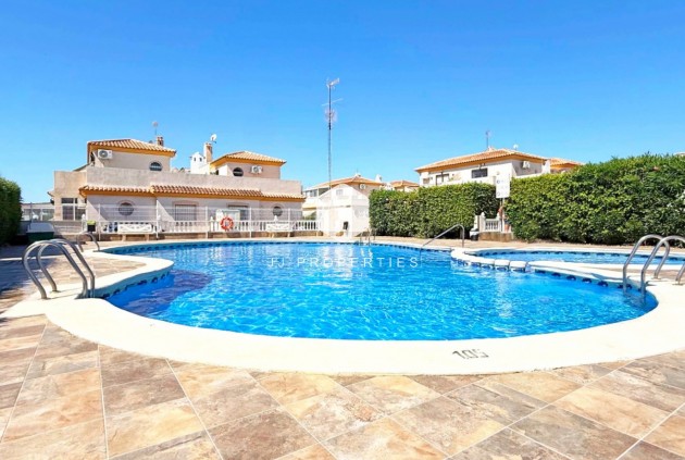 Z drugiej ręki - Szalet -
Orihuela Costa - Costa Blanca