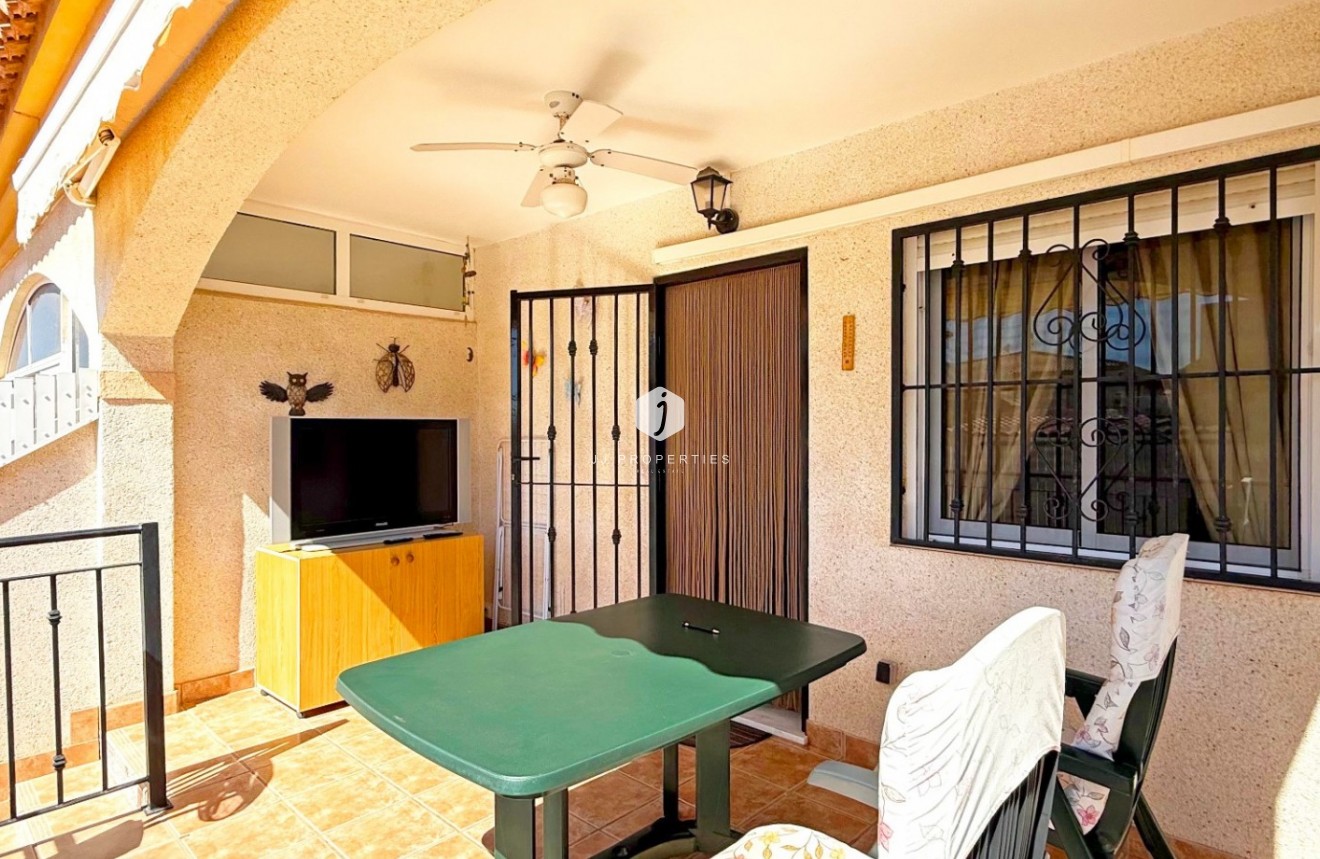 Z drugiej ręki - Szalet -
Orihuela Costa - Costa Blanca