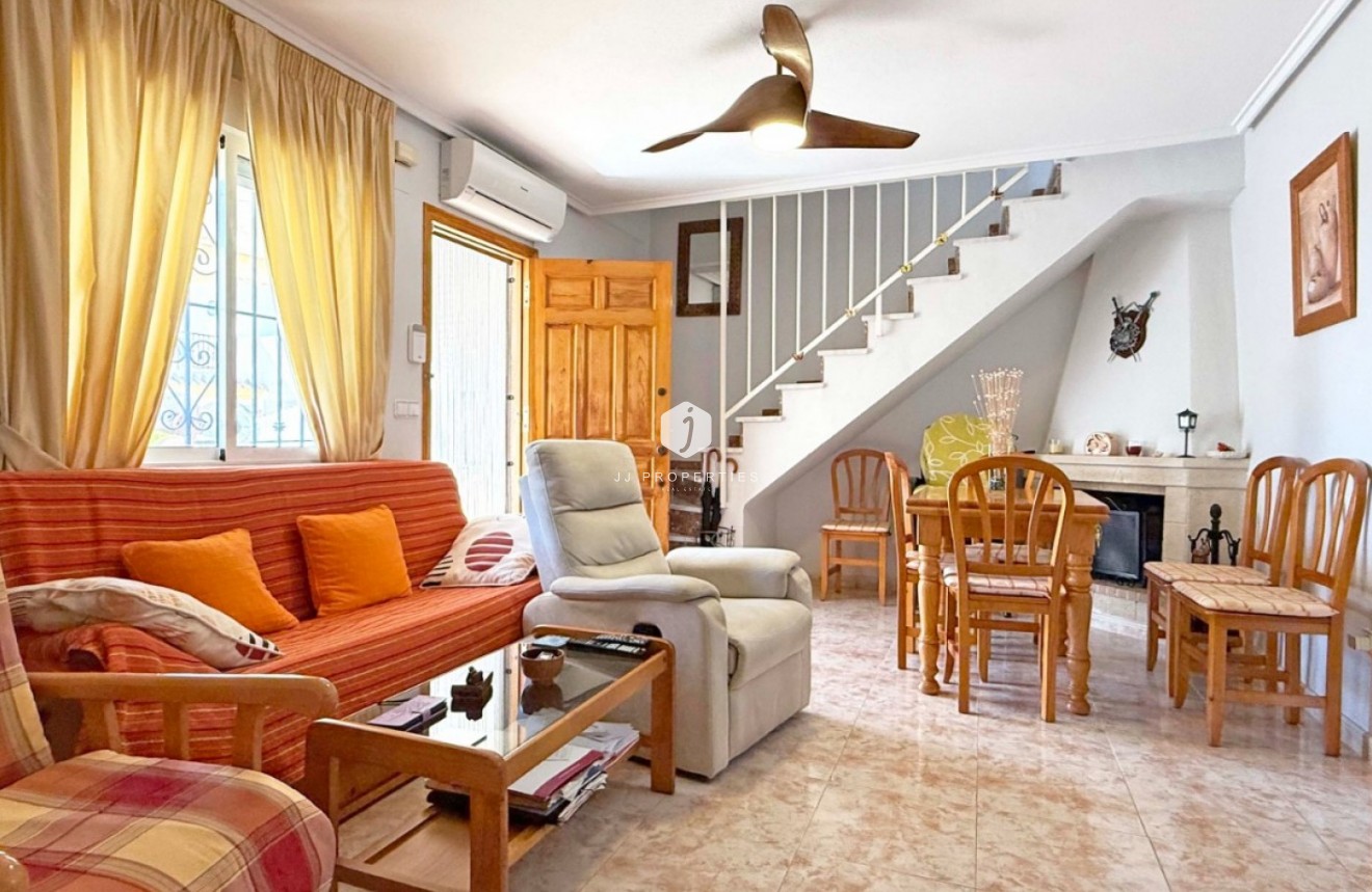 Z drugiej ręki - Szalet -
Orihuela Costa - Costa Blanca