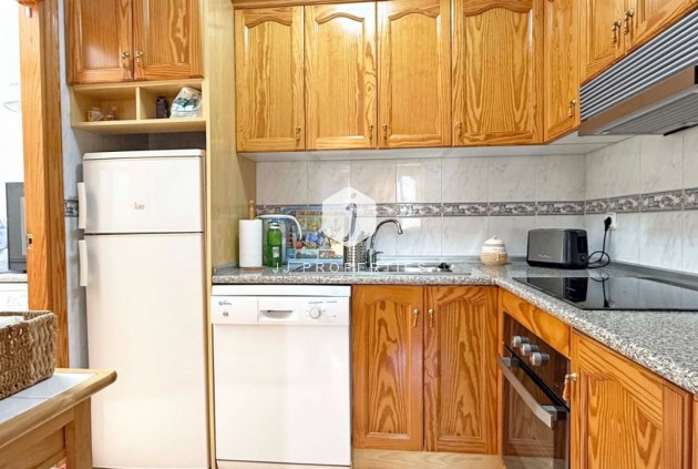 Z drugiej ręki - Szalet -
Orihuela Costa - Costa Blanca