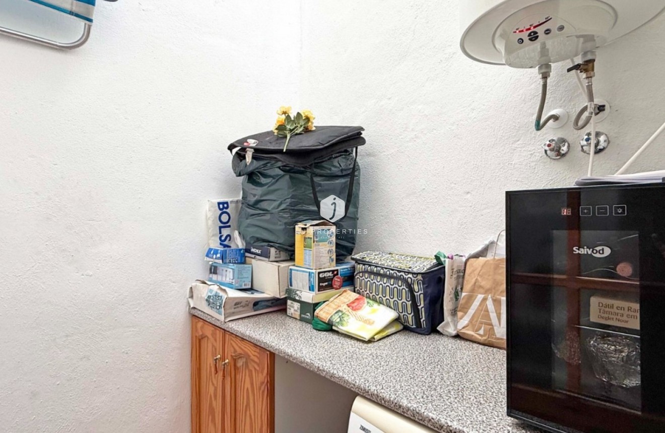 Z drugiej ręki - Szalet -
Orihuela Costa - Costa Blanca