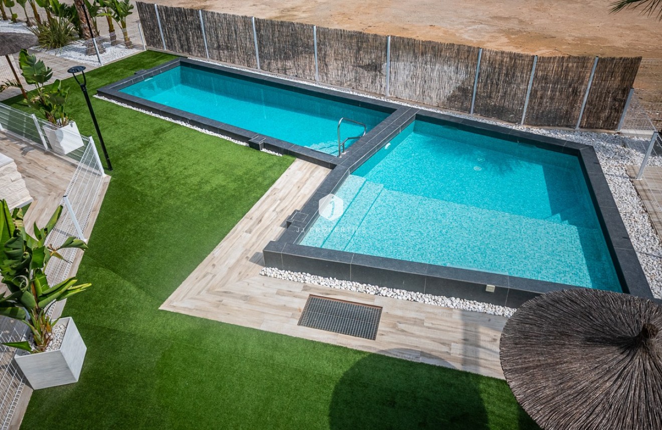 Z drugiej ręki - Mieszkanie w bloku -
Algorfa - Inland