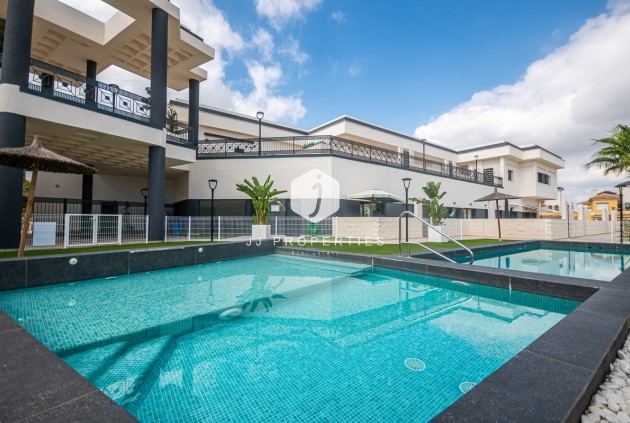 Z drugiej ręki - Mieszkanie w bloku -
Algorfa - Inland