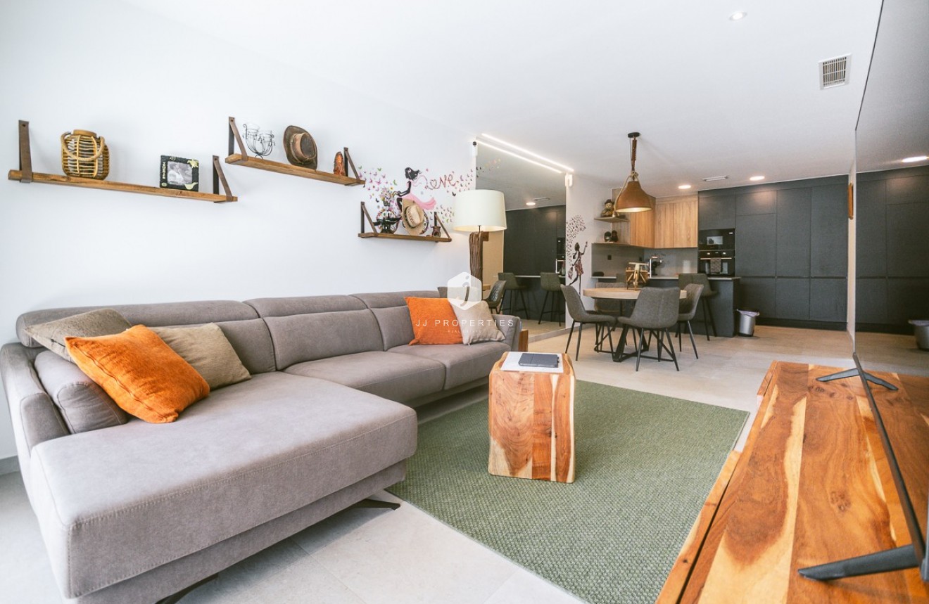 Z drugiej ręki - Mieszkanie w bloku -
Algorfa - Inland