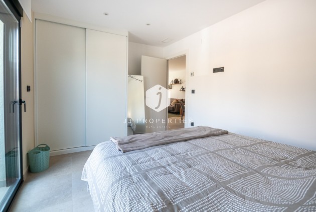 Z drugiej ręki - Mieszkanie w bloku -
Algorfa - Inland