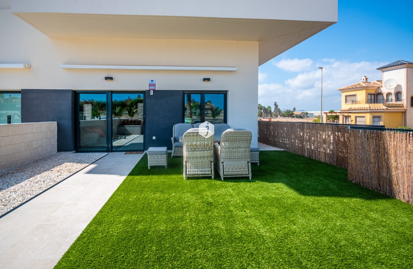 Z drugiej ręki - Mieszkanie w bloku -
Algorfa - Inland