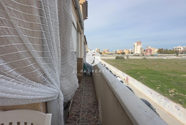 Z drugiej ręki - Daszek -
Torrevieja - Estacion de autobuses