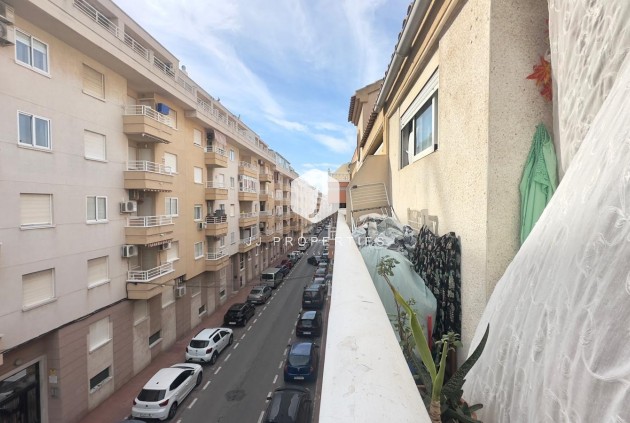 Z drugiej ręki - Daszek -
Torrevieja - Estacion de autobuses