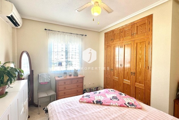 Z drugiej ręki - Villa -
Bigastro - Comunidad Valenciana