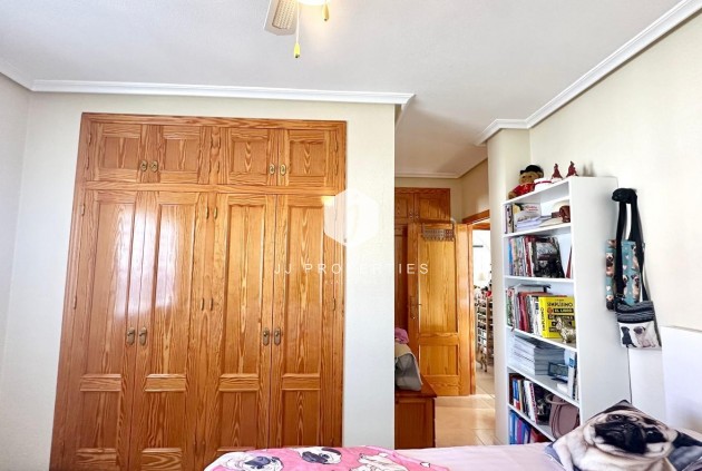 Z drugiej ręki - Villa -
Bigastro - Comunidad Valenciana